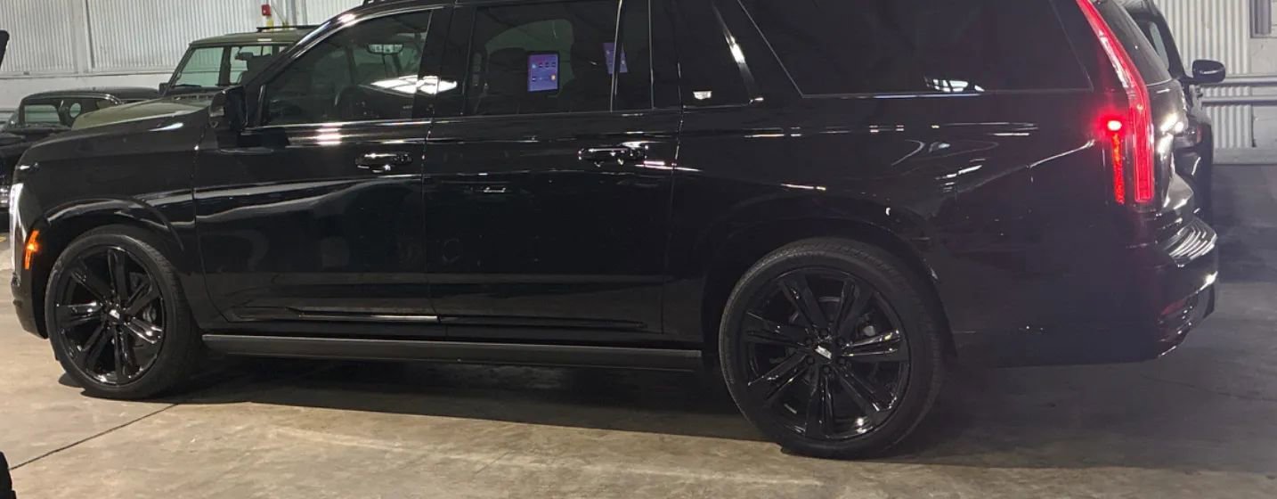 Used 2025 Cadillac Escalade ESV Sport Platinum w/ LPO, Floor Liner Package image 4