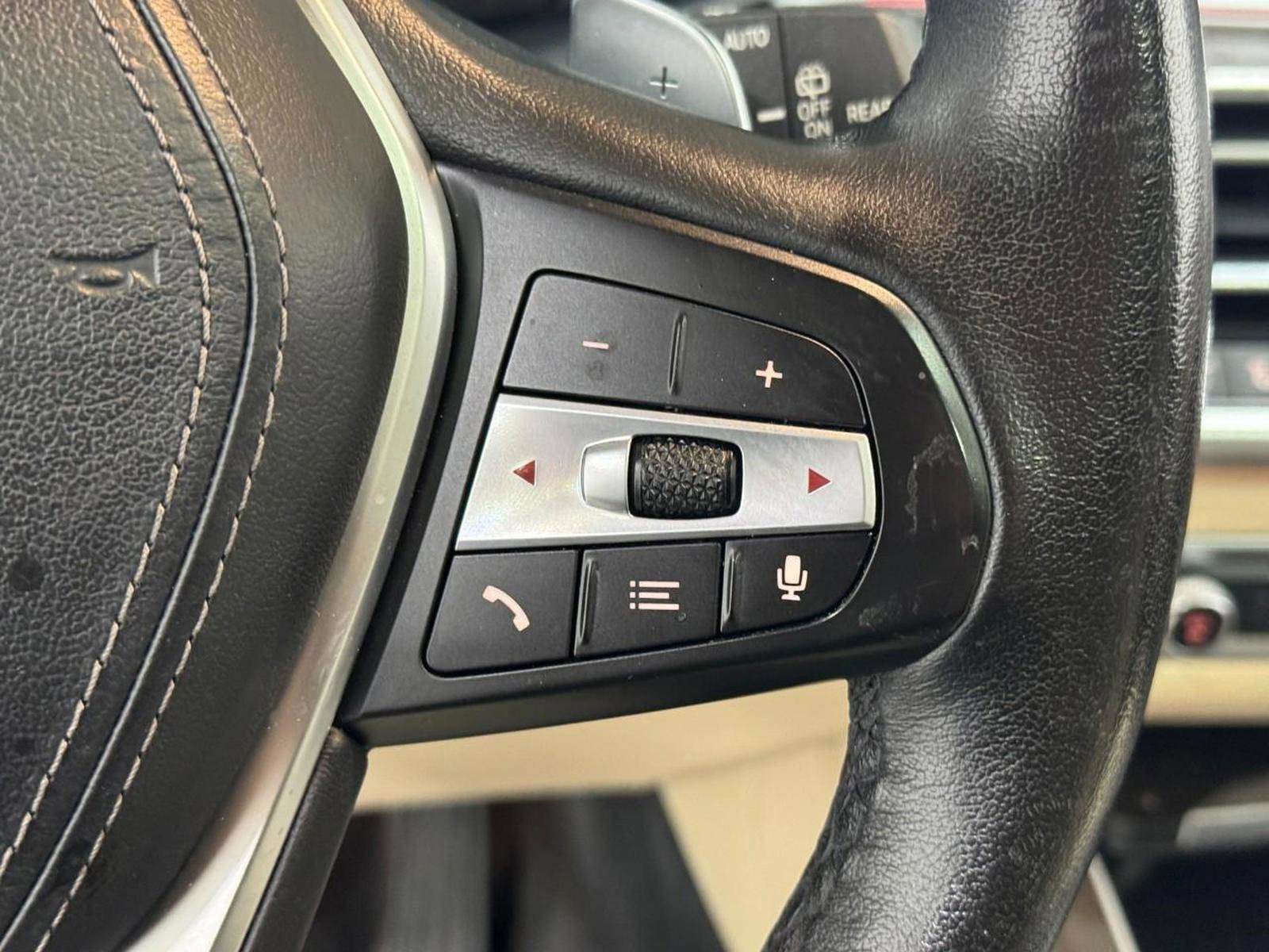 Used 2022 BMW X5 xDrive40i w/ Parking Assistance Package image 32