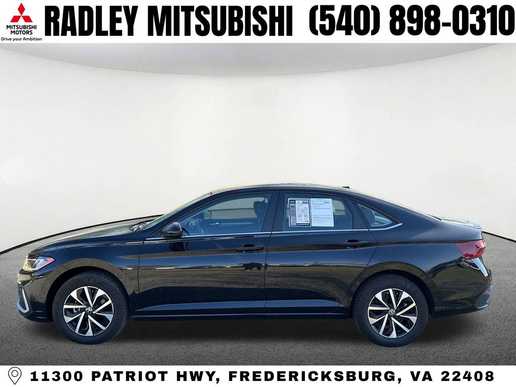 Used 2025 Volkswagen Jetta S image 16