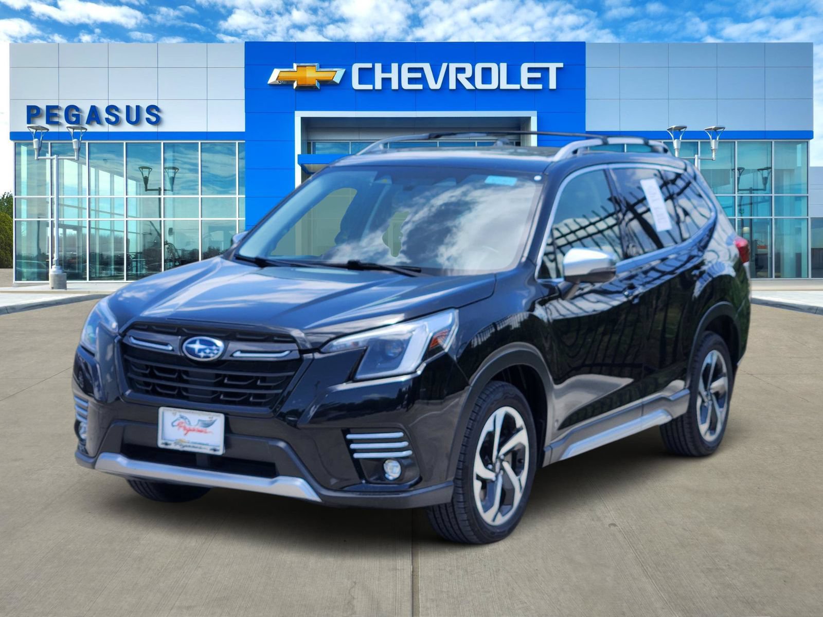 Used 2024 Subaru Forester Touring w/ POP Package 3 AWD/4WD video 2