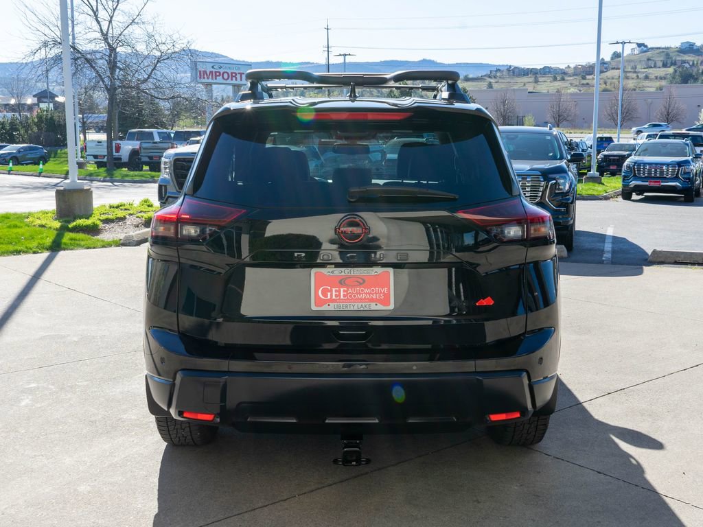 Used 2025 Nissan Rogue SV w/ Rock Creek Premium Package image 6