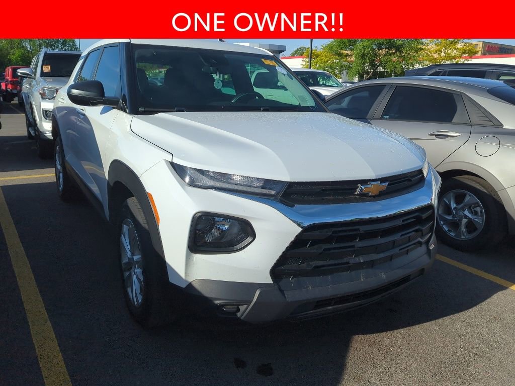 Used 2023 Chevrolet TrailBlazer LS FWD image 3