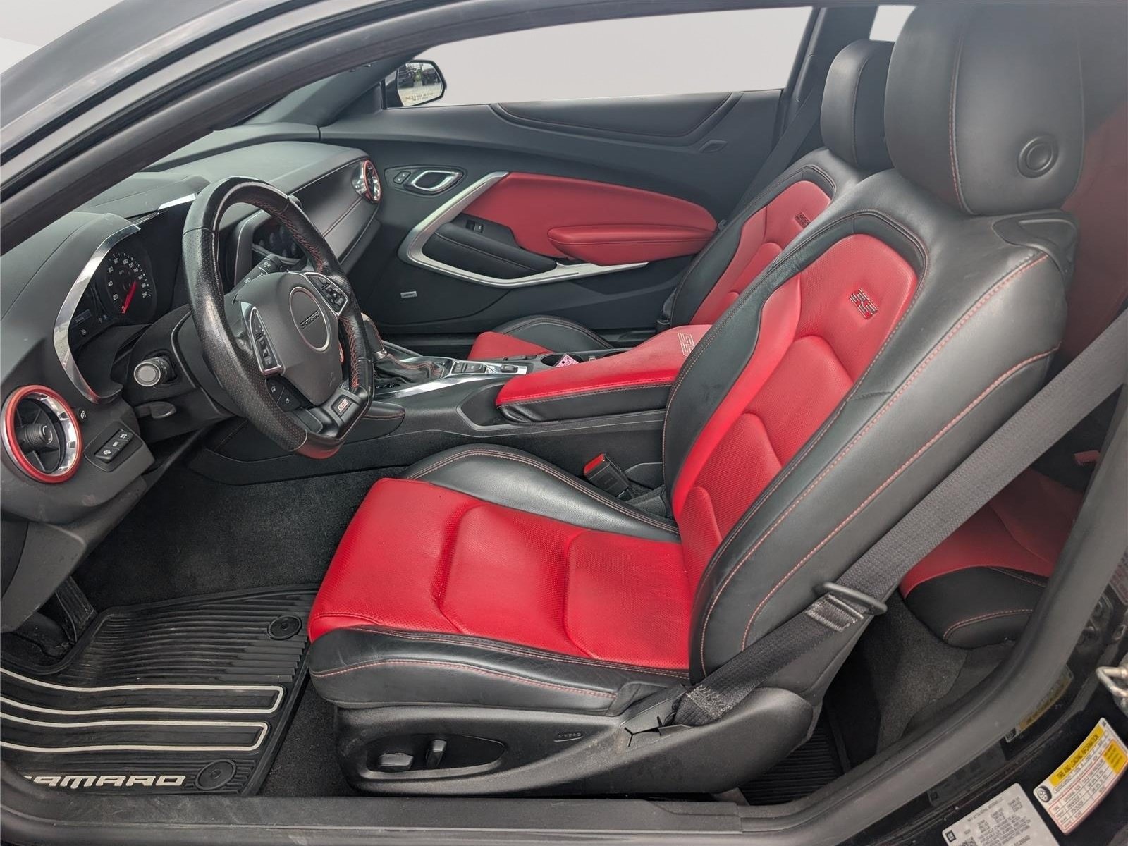 Used 2020 Chevrolet Camaro SS RWD image 15