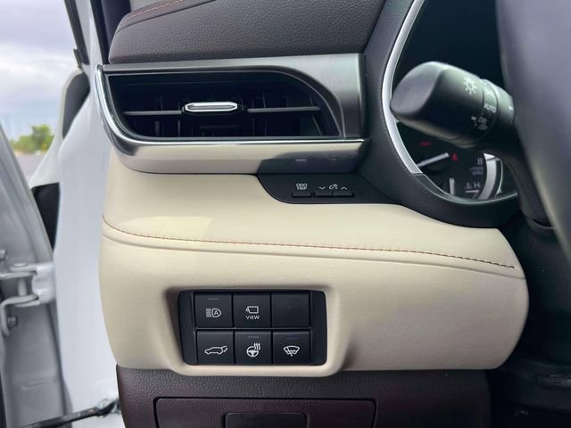 Used 2022 Toyota Highlander Limited AWD/4WD image 20