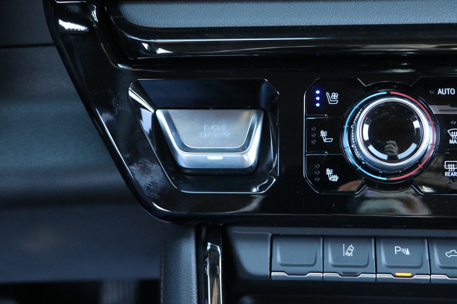 New 2026 GMC Sierra 2500 AT4 image 24