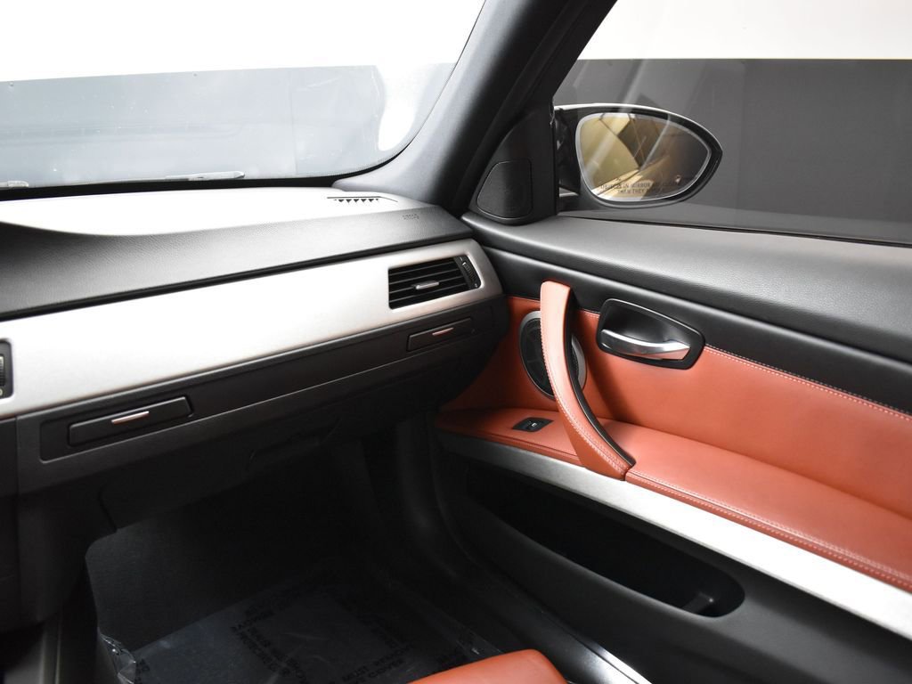 Used 2011 BMW M3 Sedan image 15