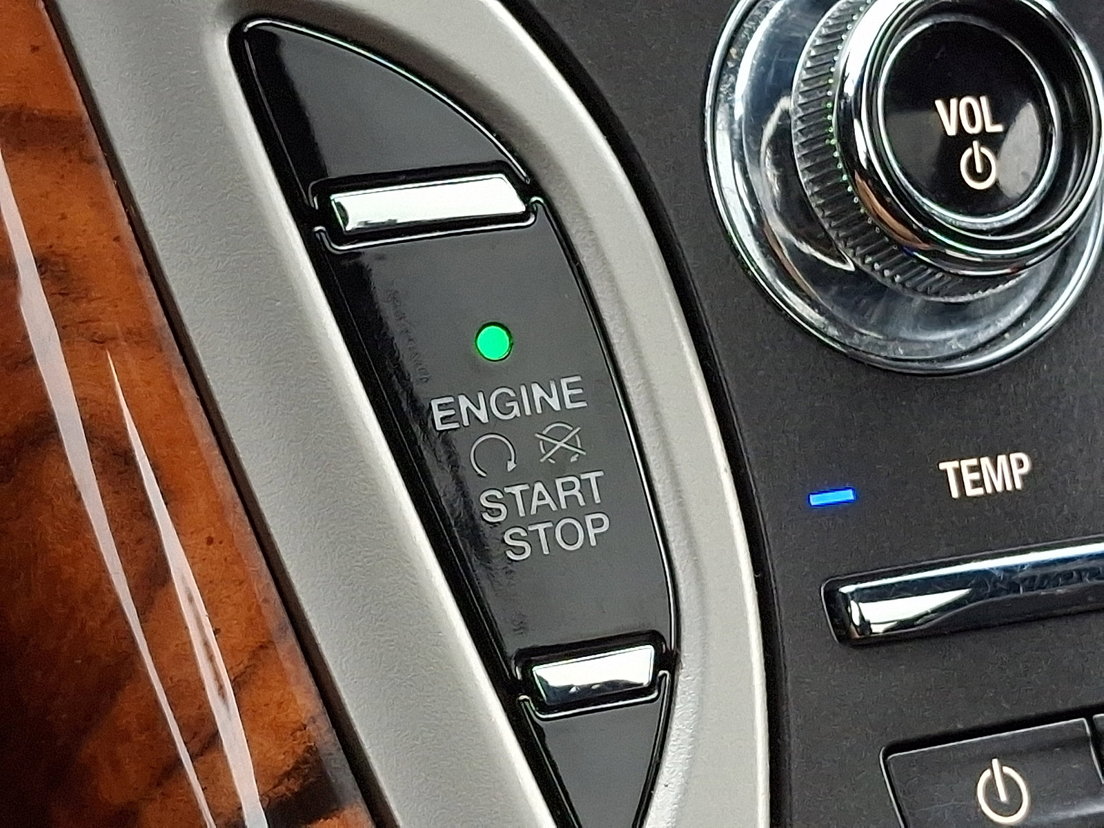 Used 2020 Lincoln Nautilus Reserve image 29