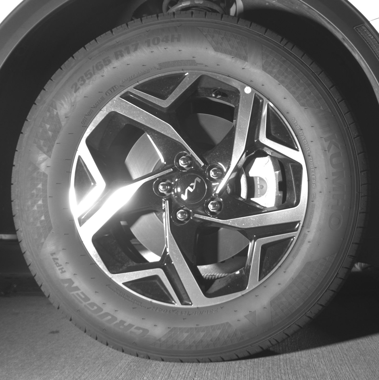 Used 2025 Kia Sportage LX image 13