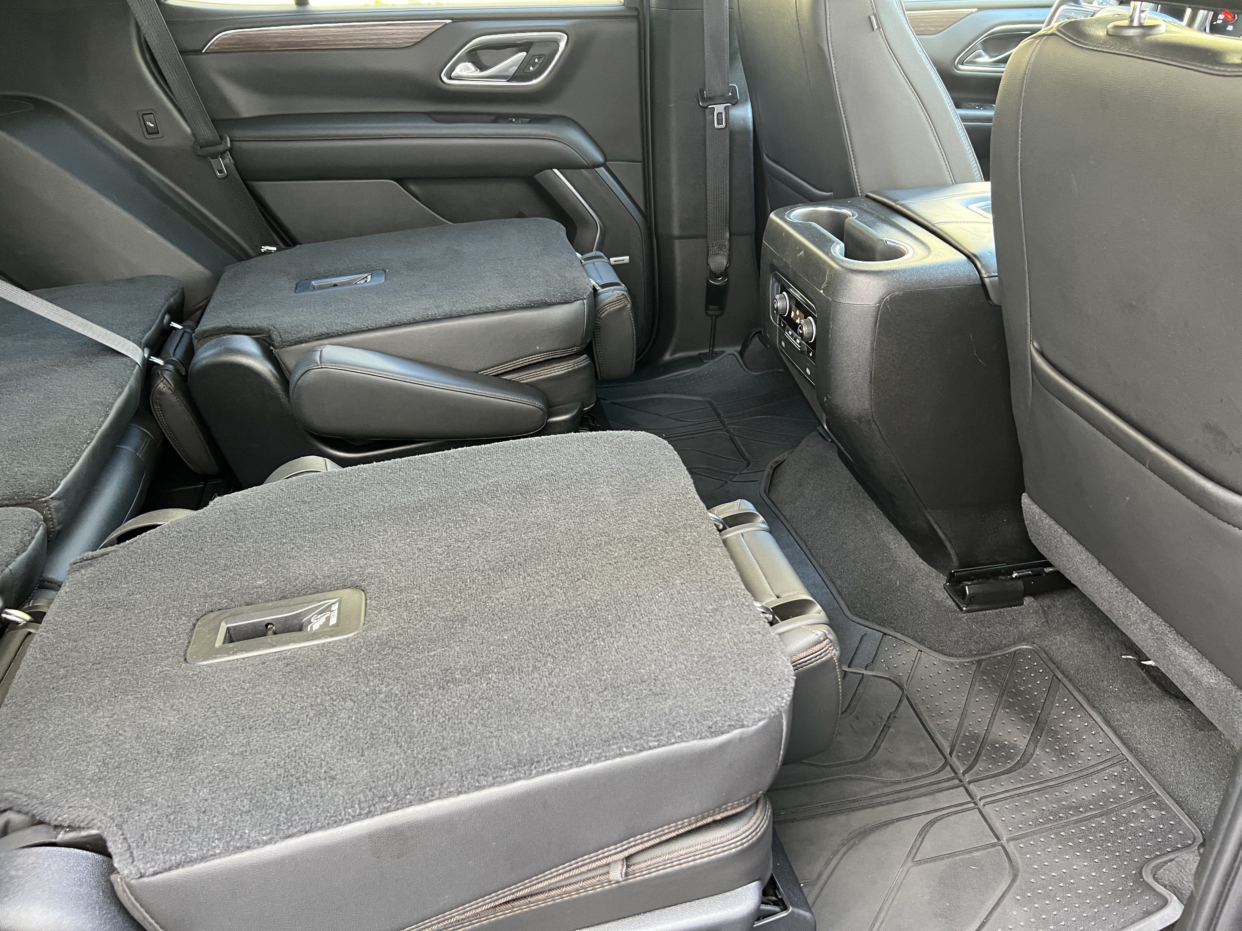 Used 2021 Chevrolet Tahoe High Country AWD/4WD image 25