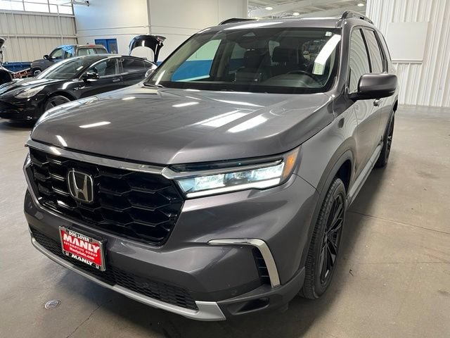Used 2024 Honda Pilot Touring image 7