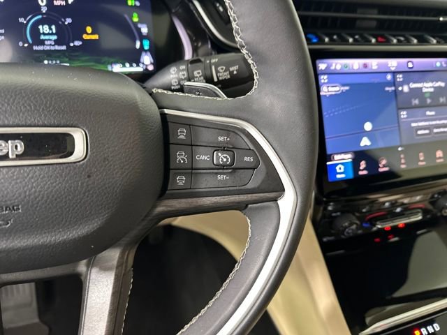 Used 2022 Jeep Grand Cherokee Limited 4xe w/ Luxury Tech Group II image 16