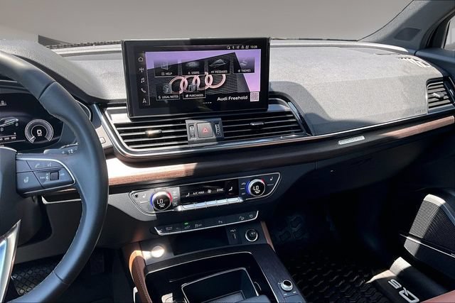 Certified 2023 Audi Q5 e Premium Plus w/ Premium Plus Package AWD/4WD image 9