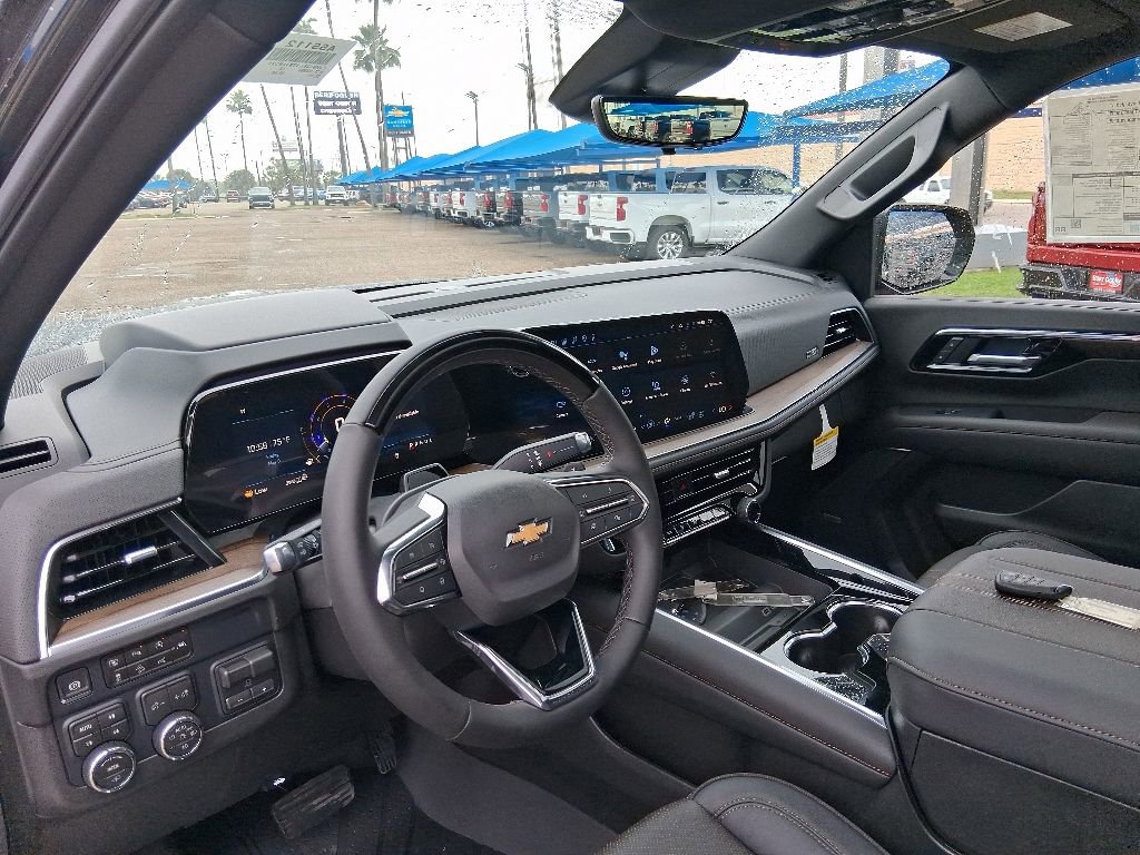 New 2026 Chevrolet Suburban High Country AWD/4WD image 9