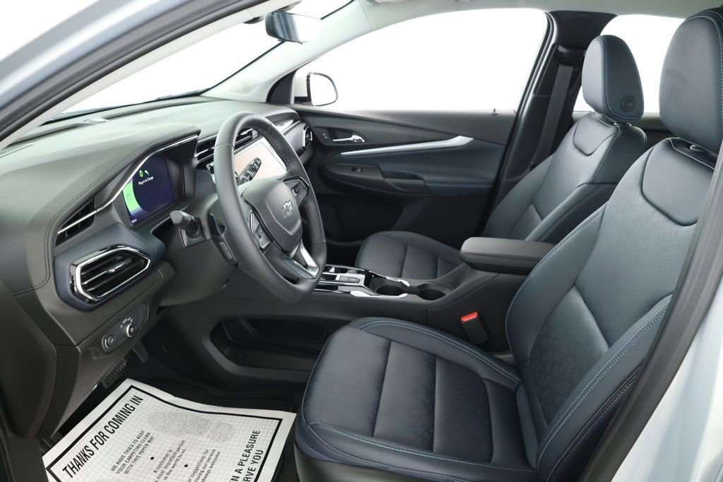 Used 2023 Chevrolet Bolt EUV Premier image 19