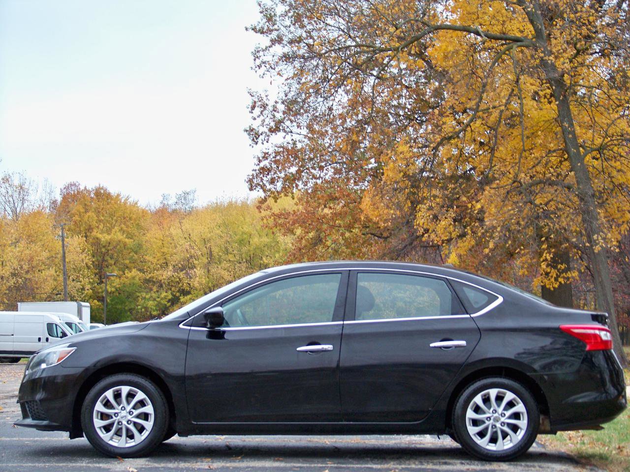 Used 2018 Nissan Sentra SV image 8