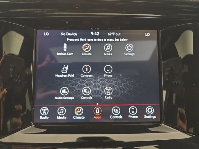 Used 2022 Dodge Durango SXT w/ Blacktop Package AWD/4WD image 29