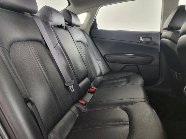 Used 2018 Kia Optima EX w/ Premium Package FWD image 16