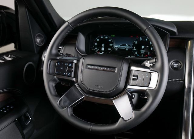 New 2026 Land Rover Discovery Dynamic SE image 14