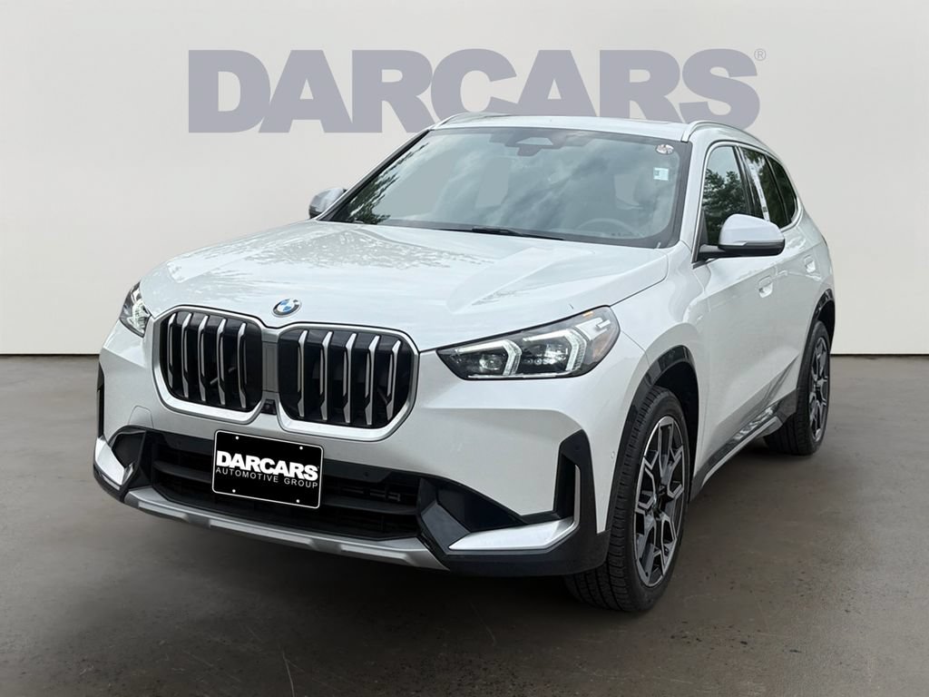 Used 2023 BMW X1 xDrive28i w/ Premium Package AWD/4WD image 3