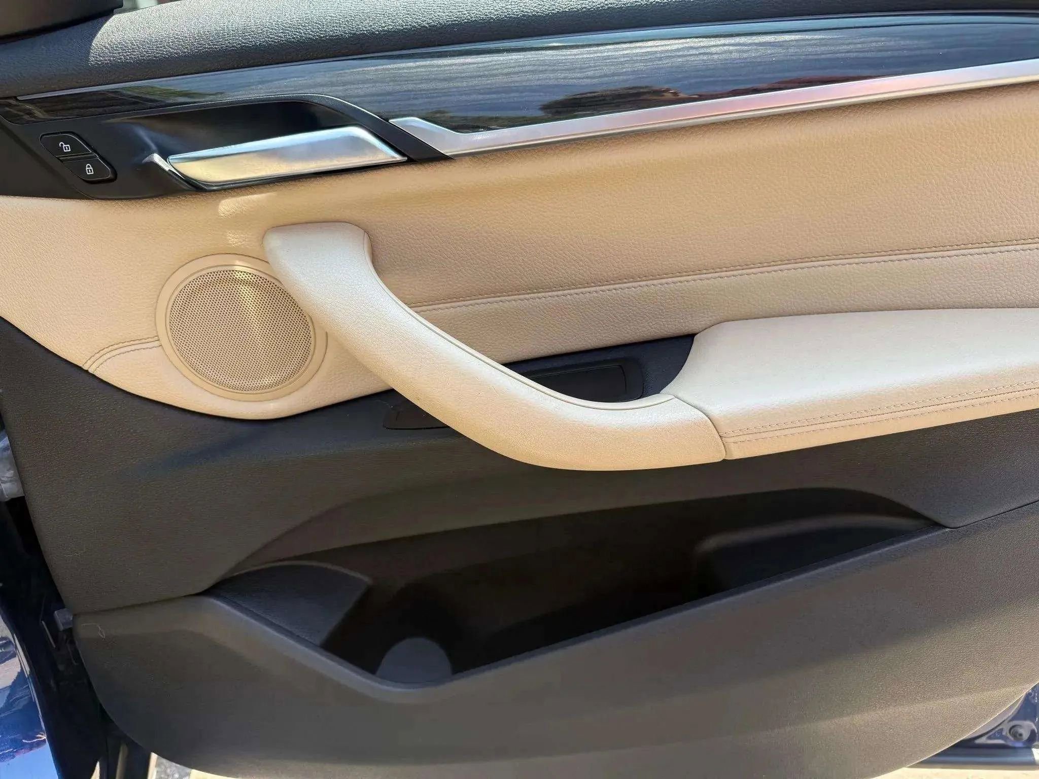 Used 2018 BMW X1 xDrive28i w/ Convenience Package image 10