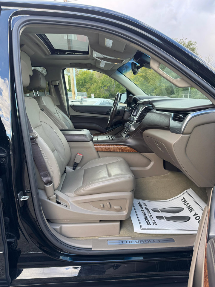 Used 2017 Chevrolet Suburban Premier image 12