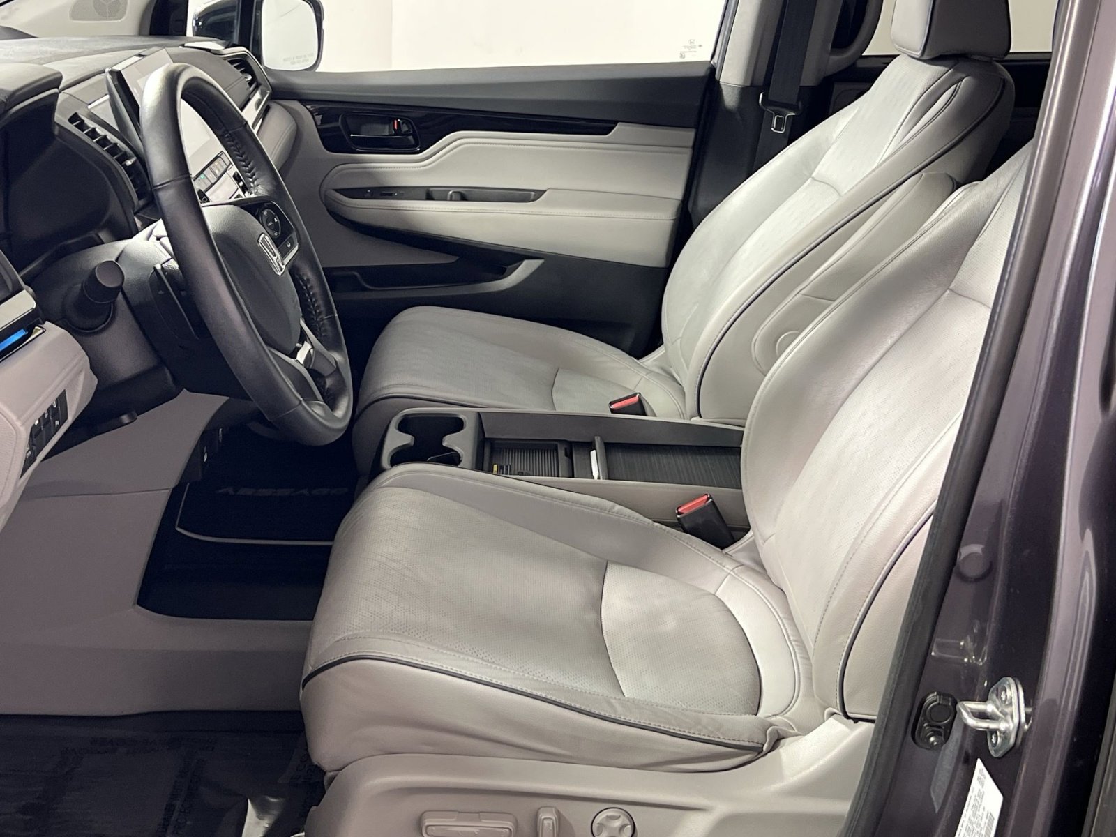 Used 2021 Honda Odyssey Elite image 13