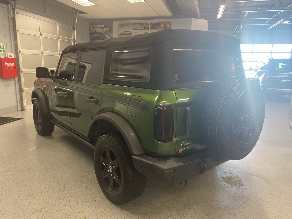 Used 2022 Ford Bronco Black Diamond image 5