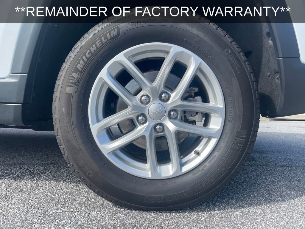 Used 2023 Jeep Grand Cherokee Laredo X image 11