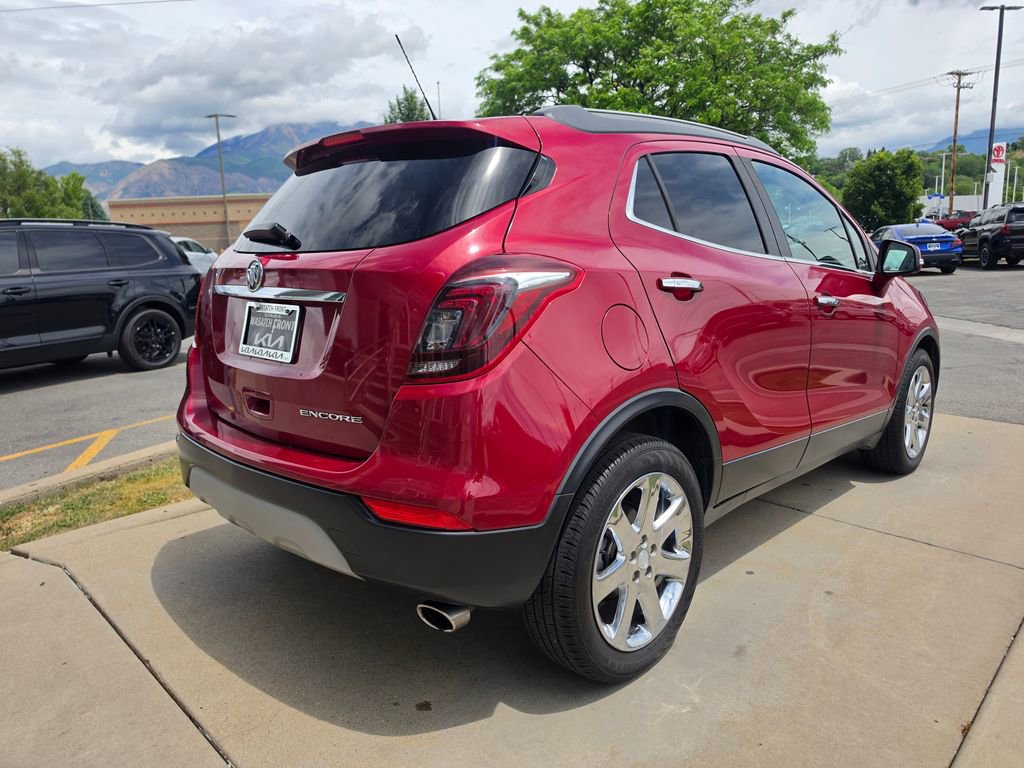 Used 2019 Buick Encore Essence w/ Experience Buick Package FWD image 5