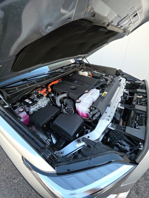 Used 2025 Toyota Sequoia Platinum image 27