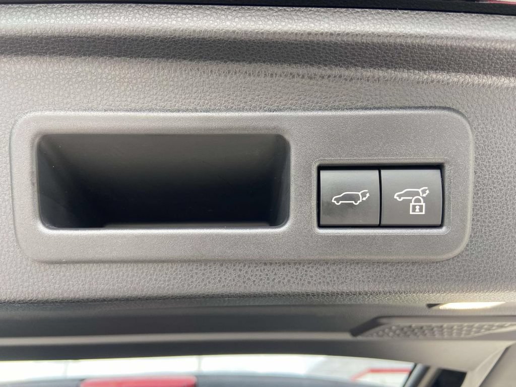 Used 2026 Toyota 4Runner Limited RWD image 10