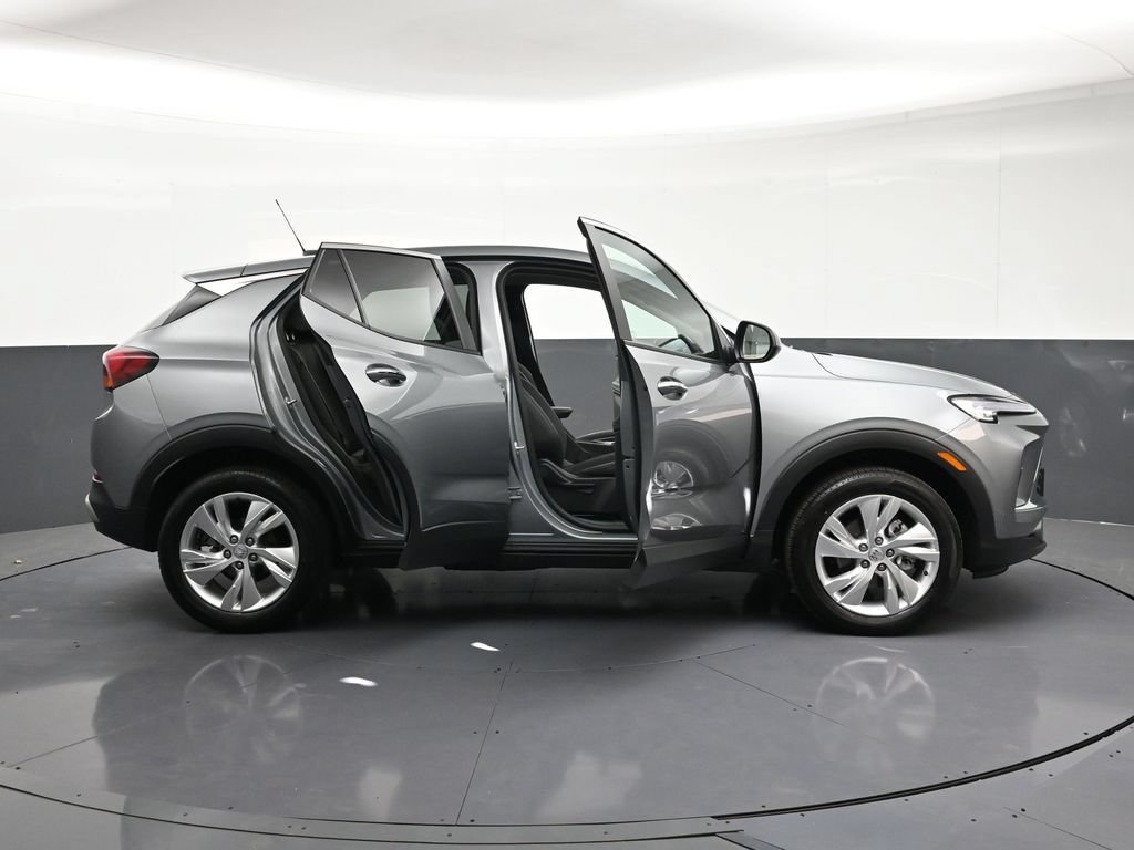 Certified 2026 Buick Encore GX Preferred AWD/4WD image 33