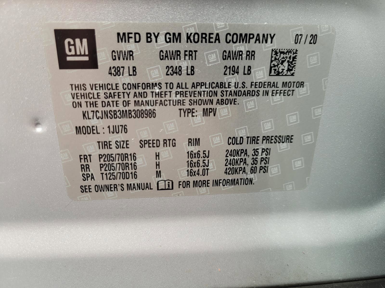 Used 2021 Chevrolet Trax LS w/ Tint and Cruise Package AWD/4WD image 29