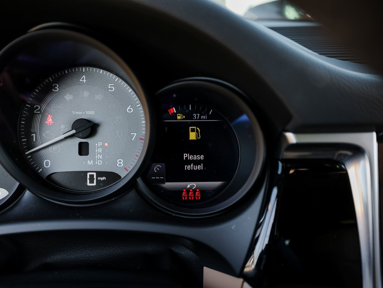 Certified 2022 Porsche Macan S image 15