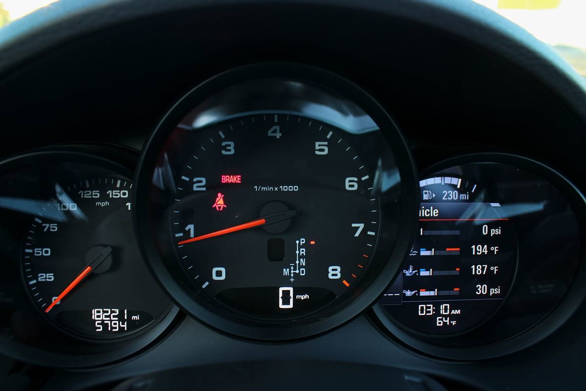 Used 2018 Porsche 718 Boxster RWD image 24