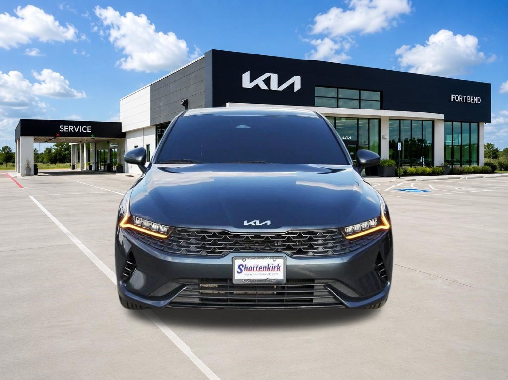 Used 2022 Kia K5 LXS FWD image 2