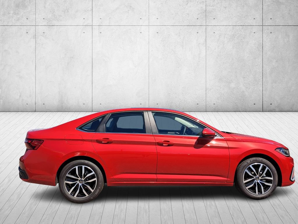 New 2026 Volkswagen Jetta SE image 4