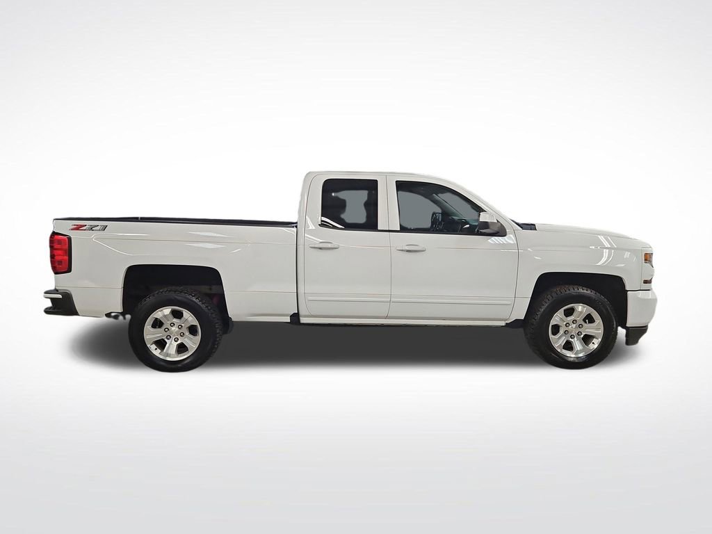 Used 2018 Chevrolet Silverado 1500 LT w/ All Star Edition AWD/4WD image 7