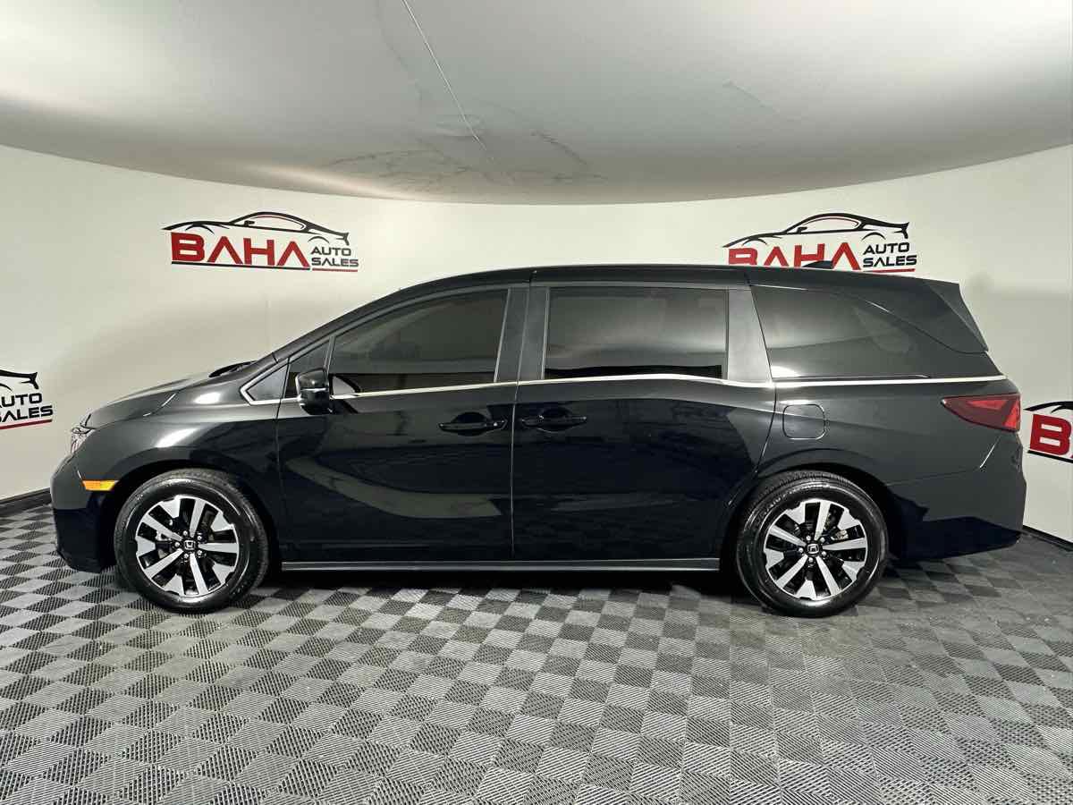 Used 2025 Honda Odyssey EX-L image 5