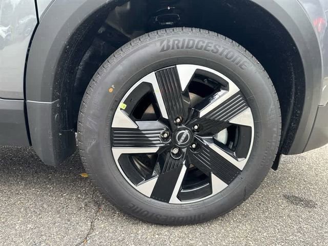 New 2026 Nissan Kicks SV w/ SV Premium Package image 28