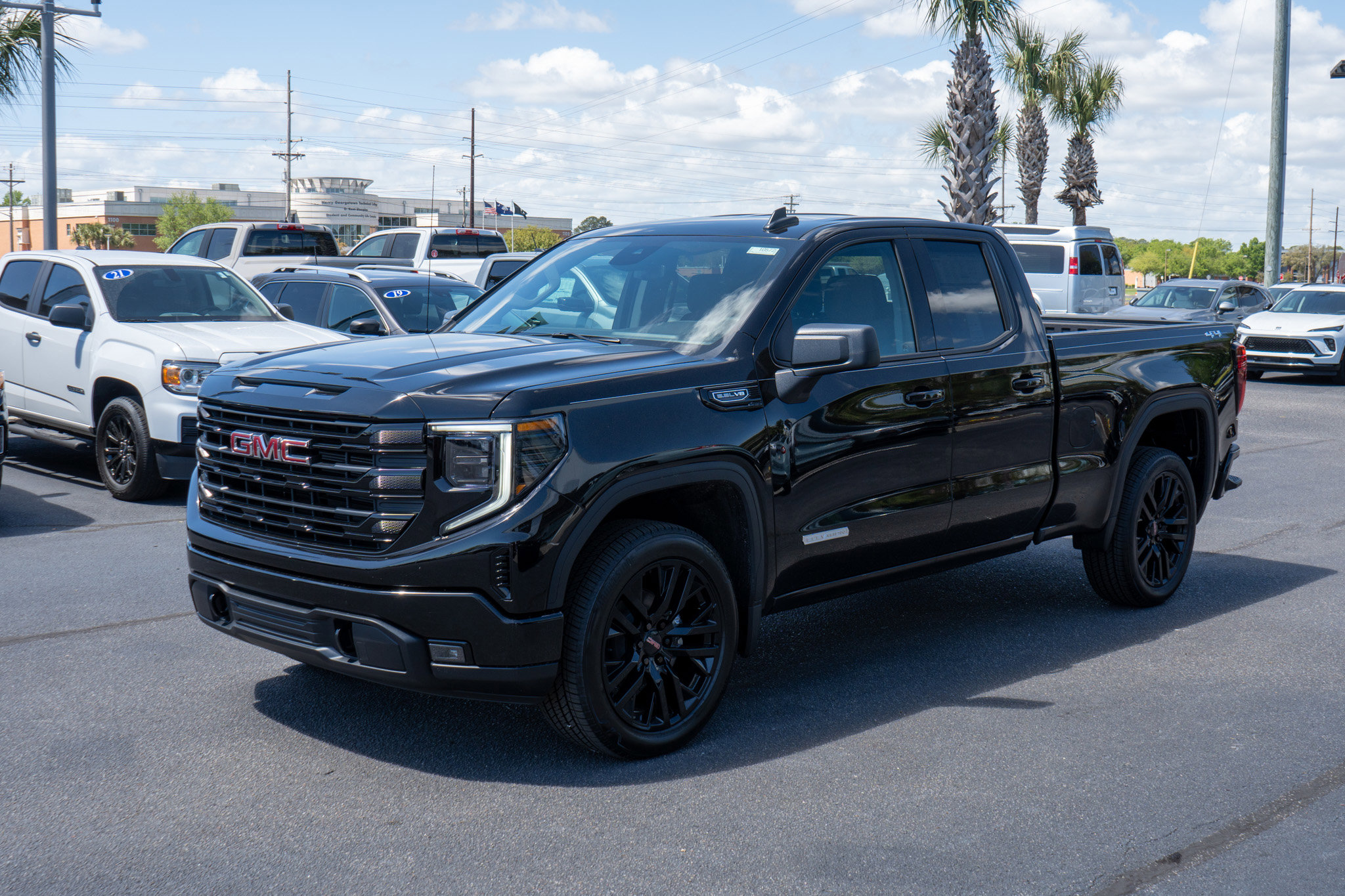 New 2026 GMC Sierra 1500 Elevation AWD/4WD image 7