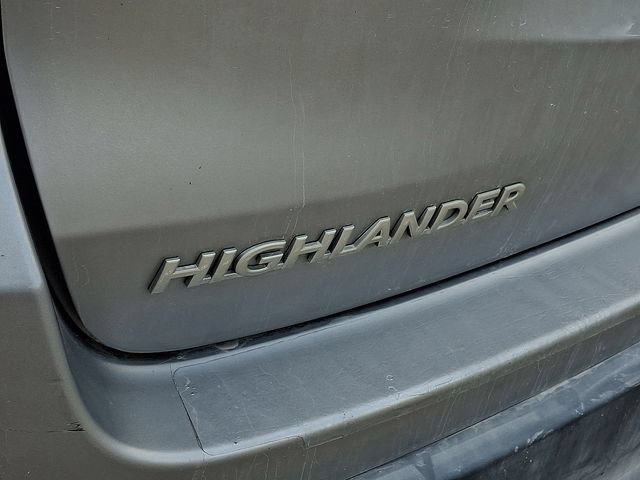 Used 2014 Toyota Highlander XLE FWD image 25
