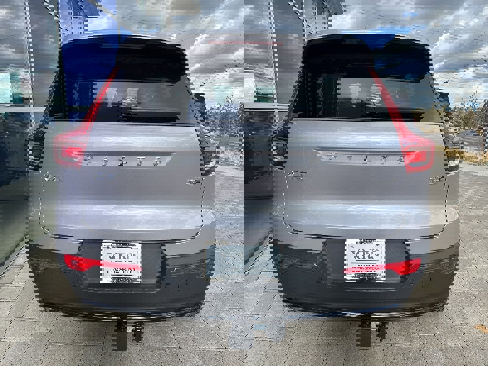 New 2026 Volvo XC40 B5 Ultra w/ Protection Package Premier image 5