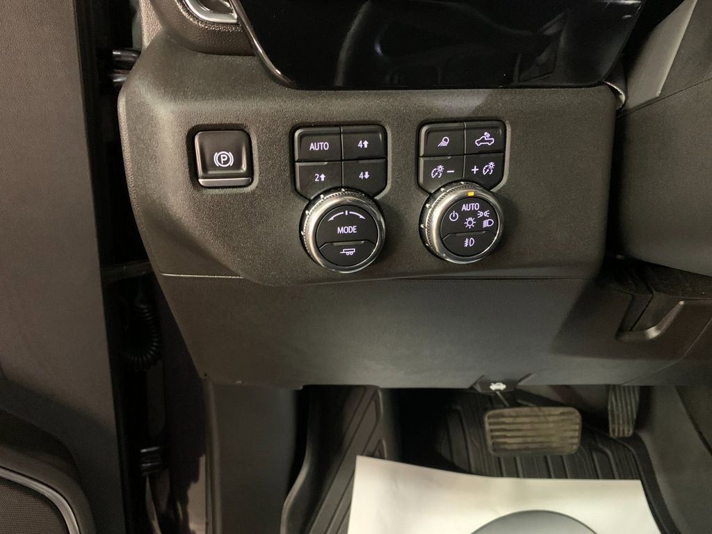 Used 2025 GMC Sierra 2500 SLT w/ SLT Convenience Package image 29