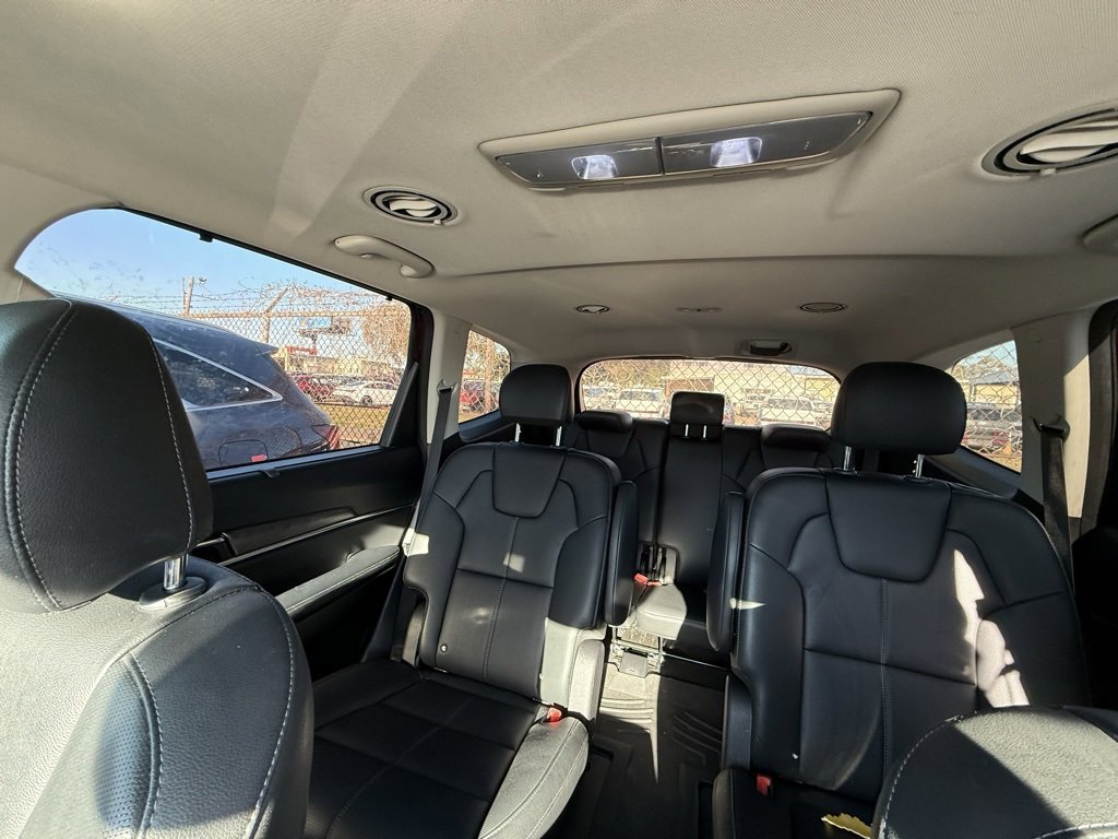Used 2020 Kia Telluride EX w/ EX Premium Package image 11