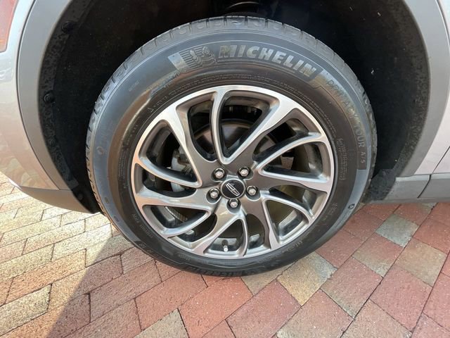 Used 2022 Lincoln Corsair FWD image 10