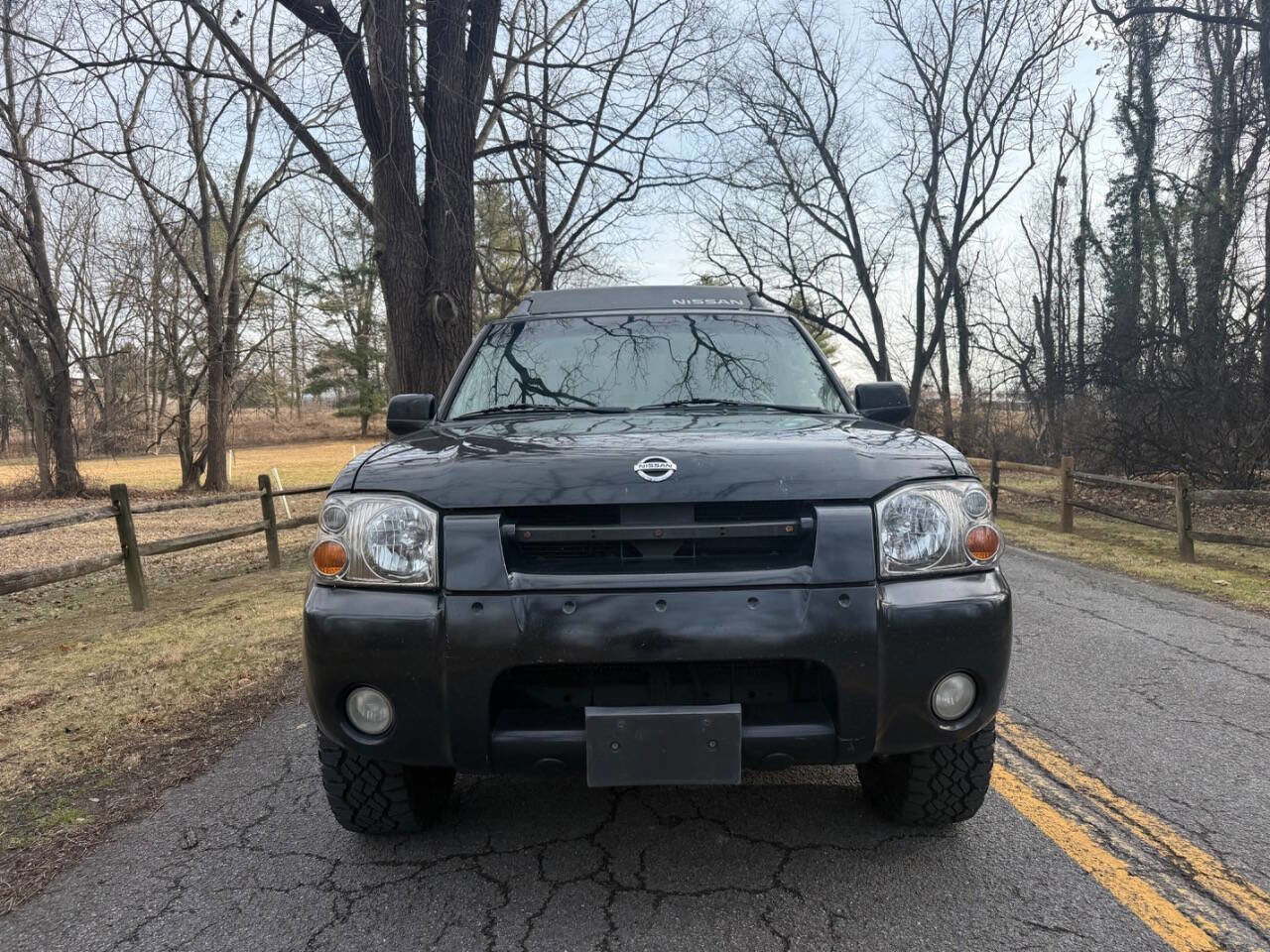 Used 2002 Nissan Frontier SE image 16