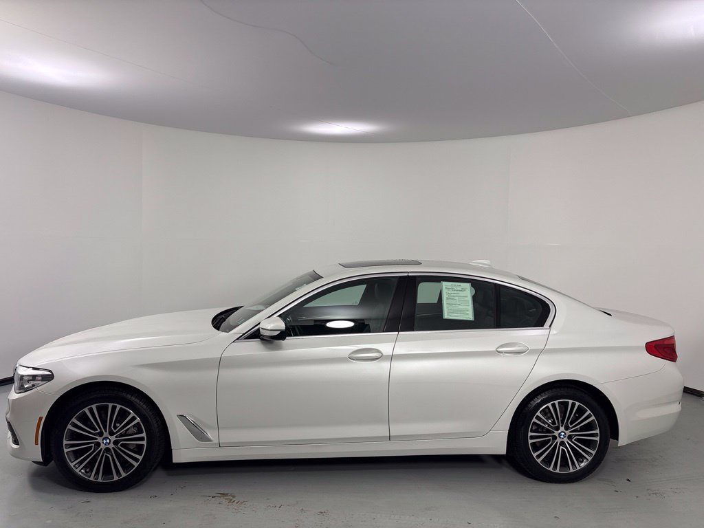Used 2020 BMW 530i xDrive w/ Convenience Package AWD/4WD image 4