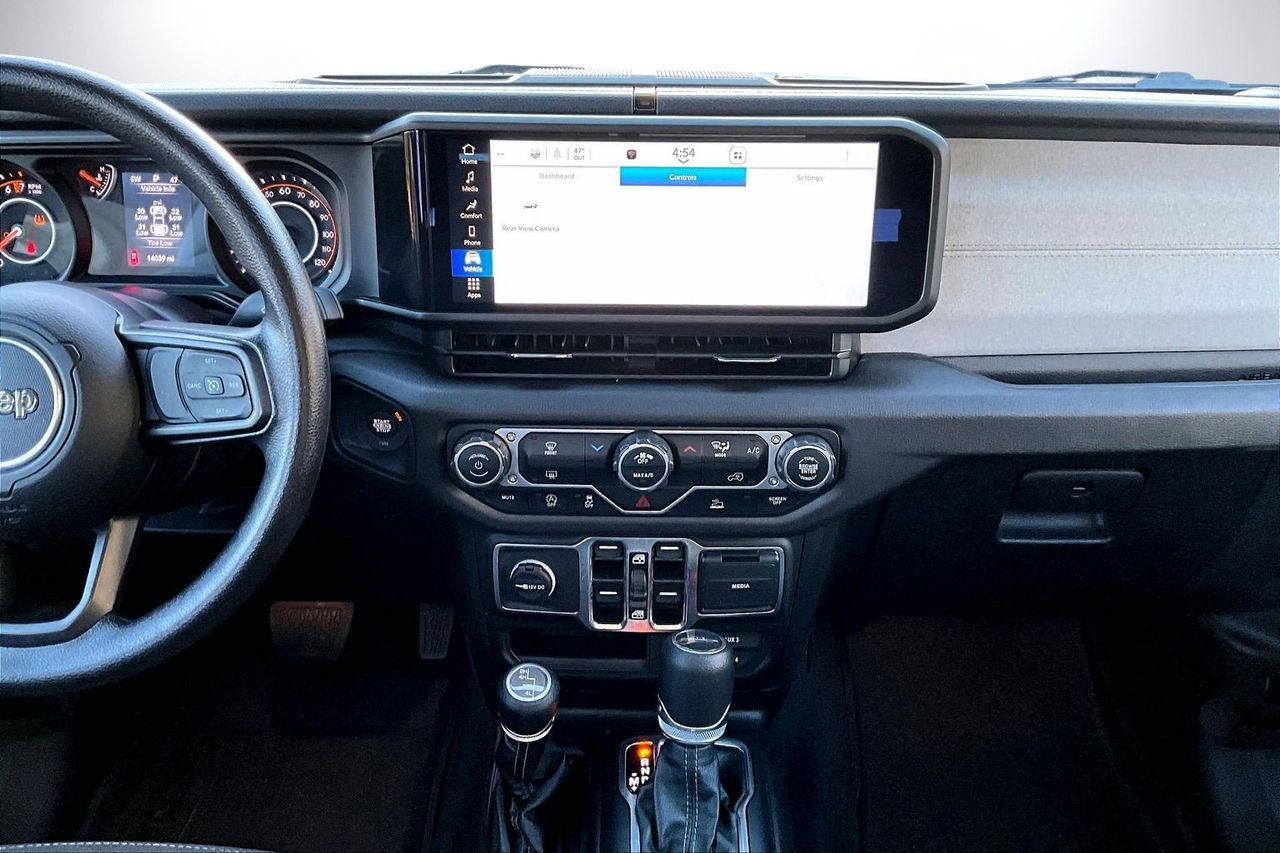 Certified 2025 Jeep Gladiator Sport image 12