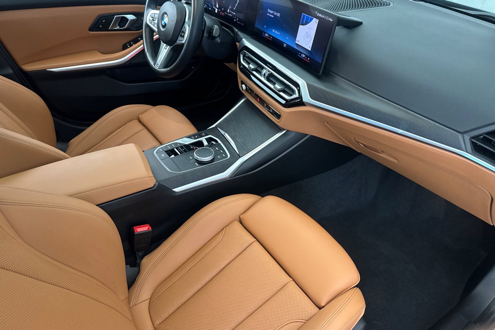 Used 2024 BMW 330i Sedan w/ M Sport Package RWD image 34